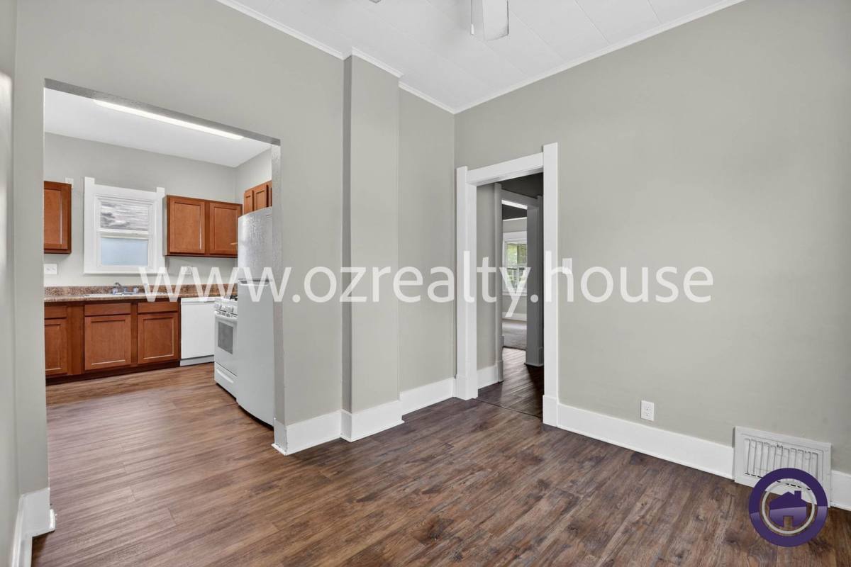 House for rent at 614 Woodstock Ave, Toledo, OH 43607