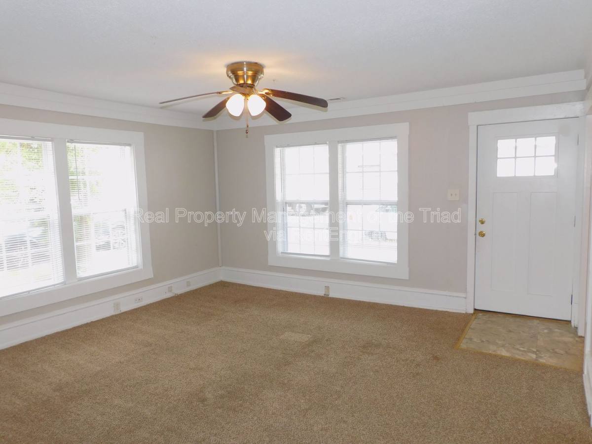 House for rent at 504 Oxford St, Greensboro, NC 27406