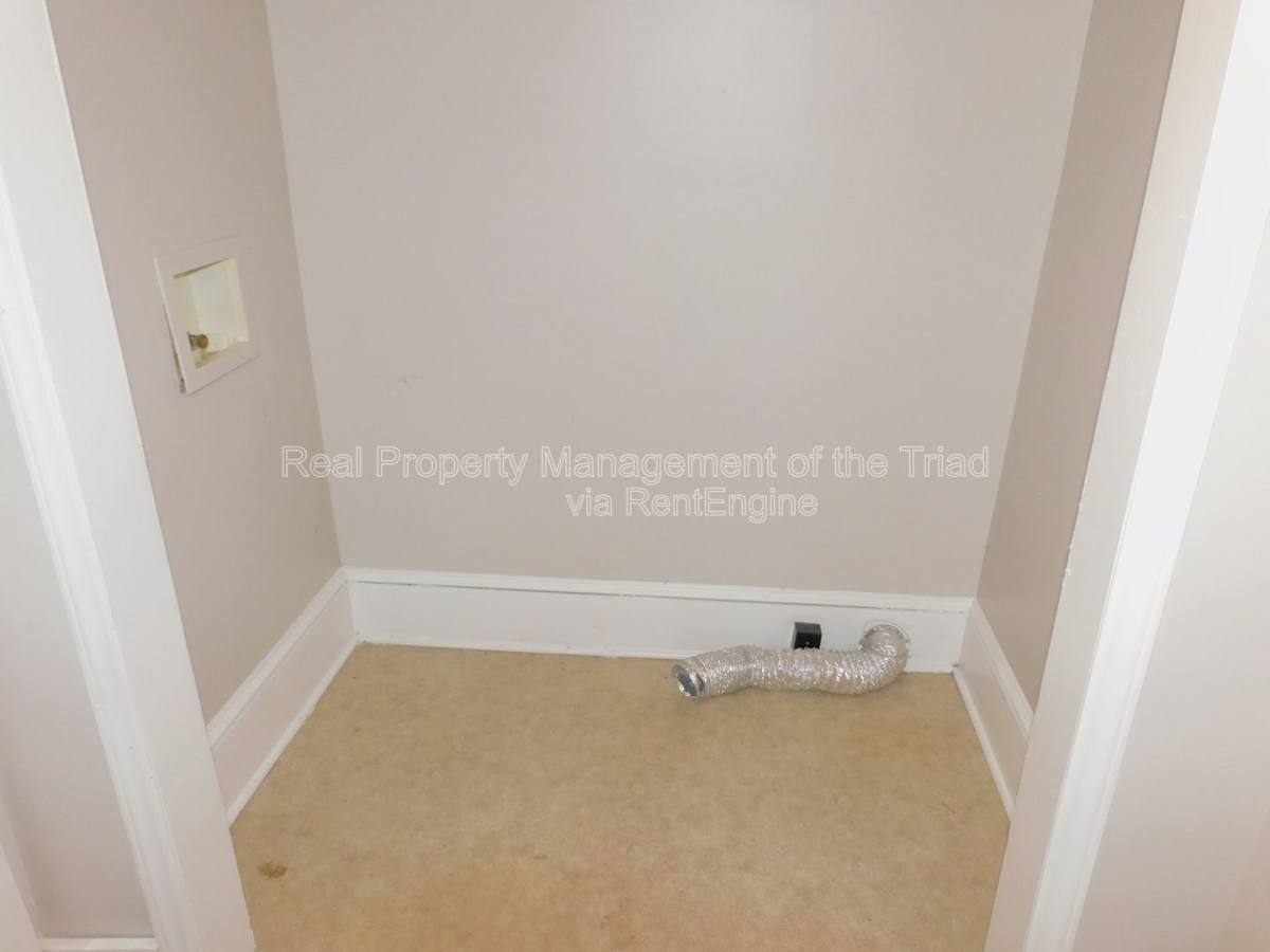 House for rent at 504 Oxford St, Greensboro, NC 27406