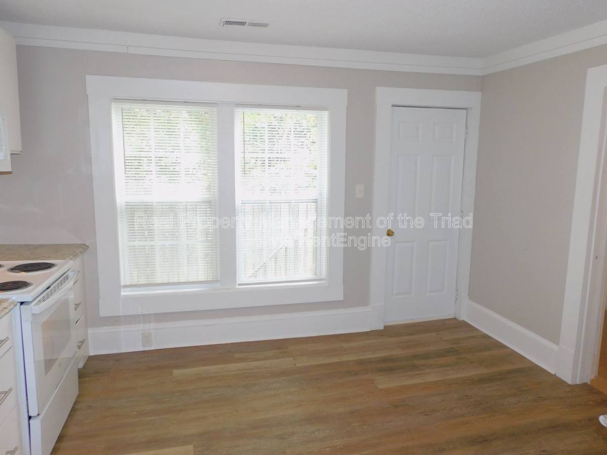 House for rent at 504 Oxford St, Greensboro, NC 27406