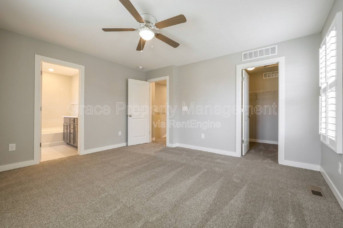 Townhouse for rent at 7584 S Winnipeg Court, Aurora, CO 80016