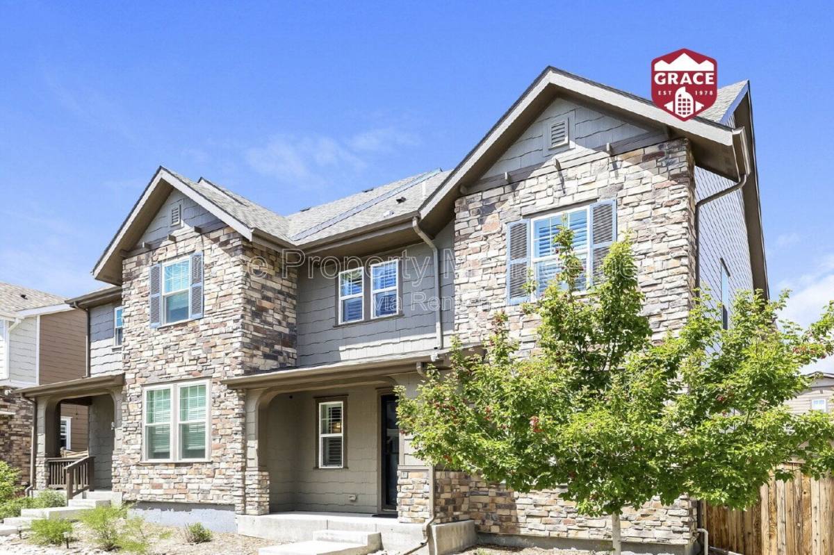 Townhouse for rent at 7584 S Winnipeg Court, Aurora, CO 80016