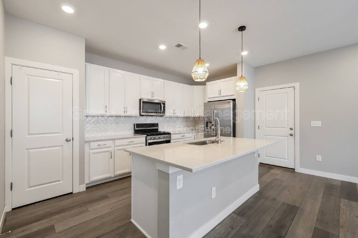 Townhouse for rent at 7584 S Winnipeg Court, Aurora, CO 80016