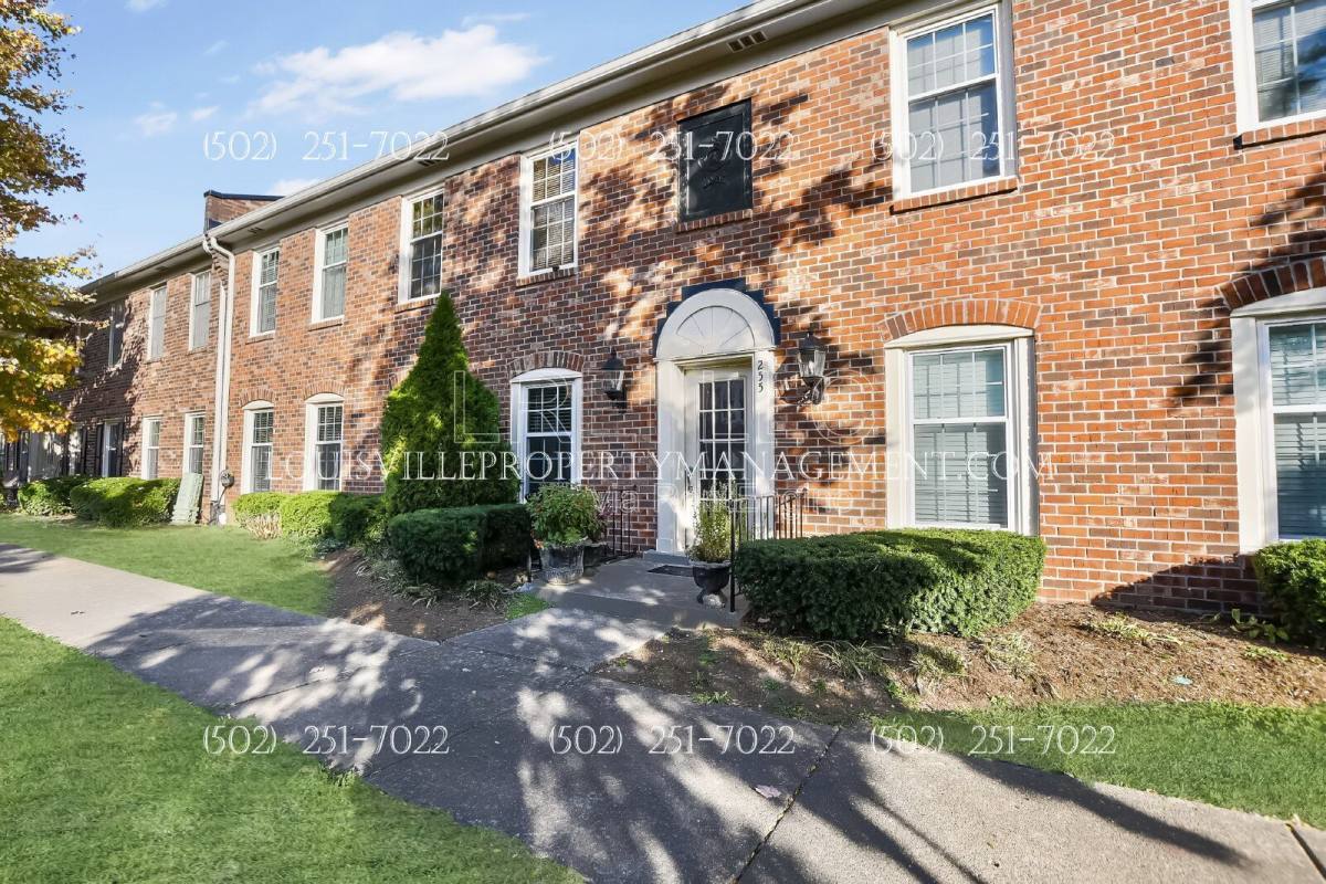 Condo for rent at 255 Salisbury Square, Louisville, KY 40207