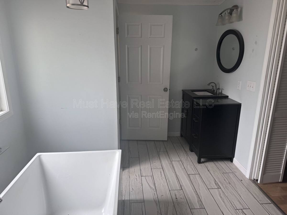 Apartment for rent at 4148 Smokey Creek Rd #C, Lenoir, NC 28645