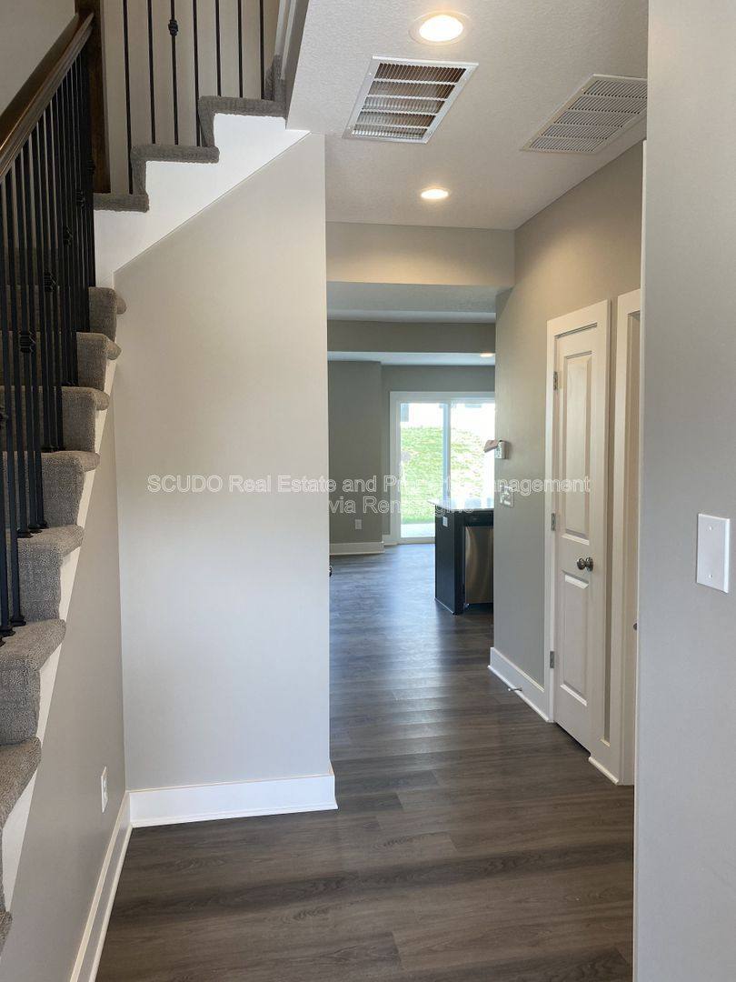Townhouse for rent at 336 N 4th Terrace, Louisburg, KS 66053