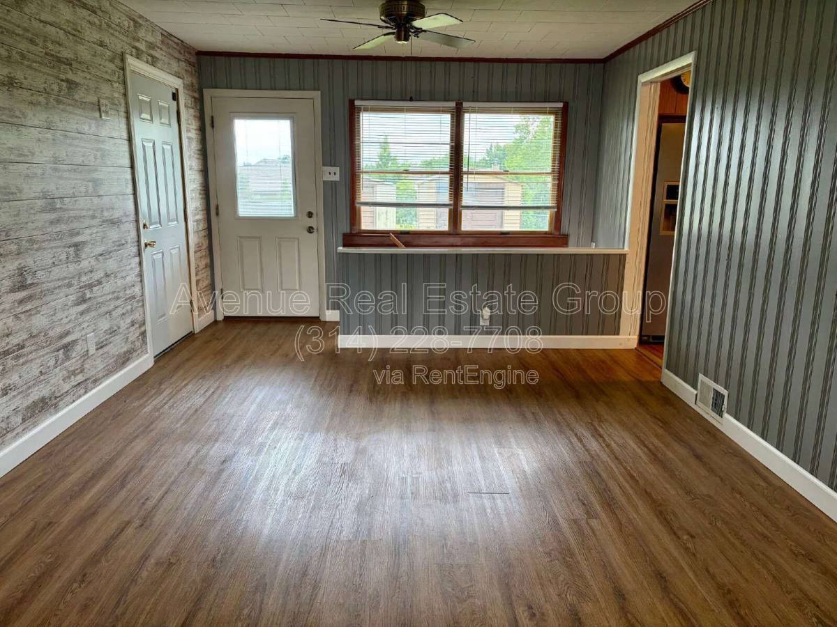 House for rent at 608 Connie Lane, Ballwin, MO 63021