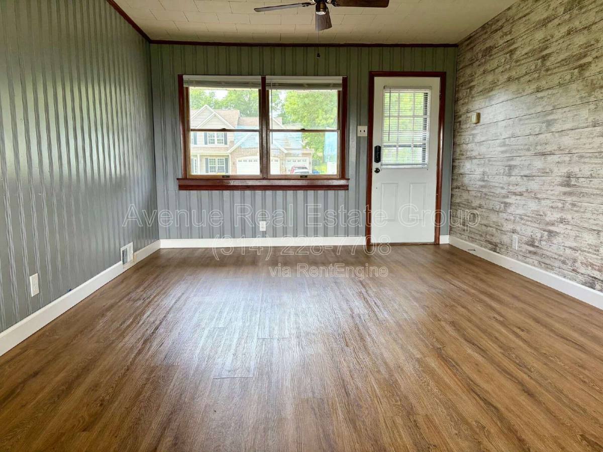 House for rent at 608 Connie Lane, Ballwin, MO 63021