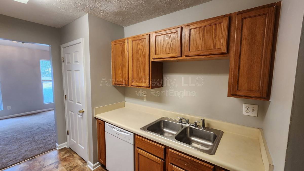 Townhouse for rent at 5749 Strathmoor Manor Circle, Lithonia, GA 30058