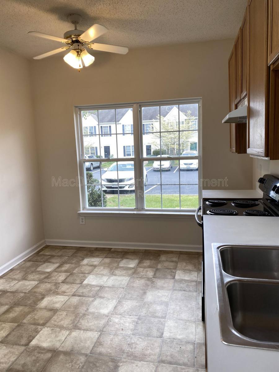 Townhouse for rent at 2909 Broyhill Court, Fredericksburg, VA 22408