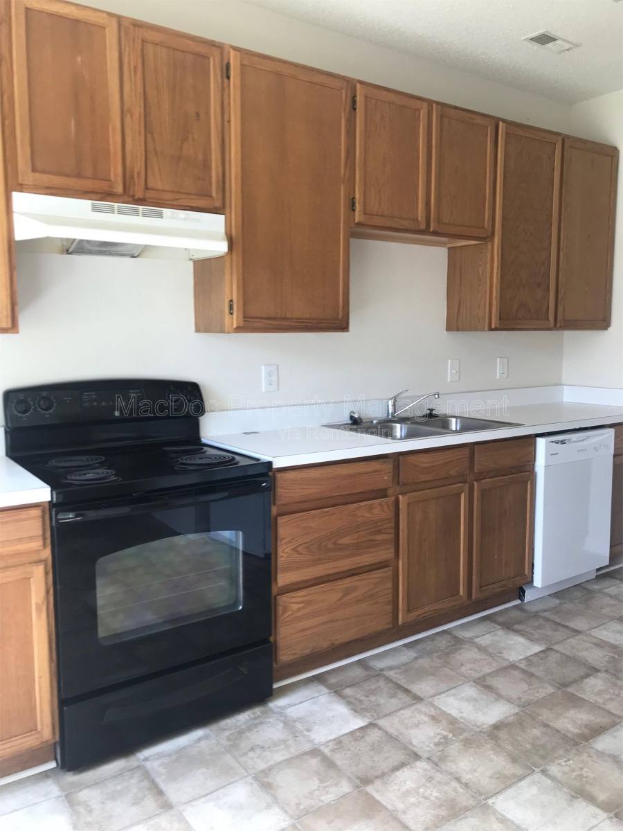 Townhouse for rent at 2909 Broyhill Court, Fredericksburg, VA 22408