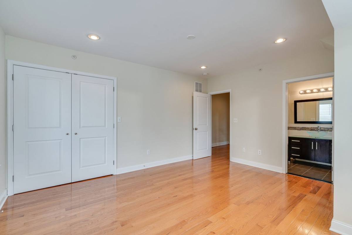 Apartment for rent at 917 S 18th St #B, Philadelphia, PA 19146