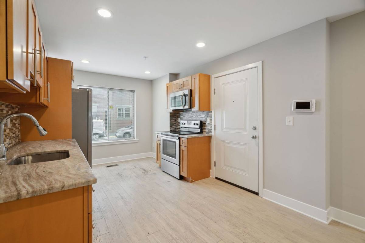 Apartment for rent at 2522 Federal St #1, Philadelphia, PA 19146