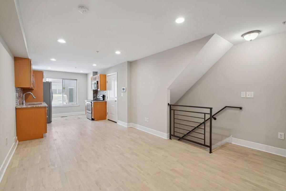 Apartment for rent at 2522 Federal St #1, Philadelphia, PA 19146