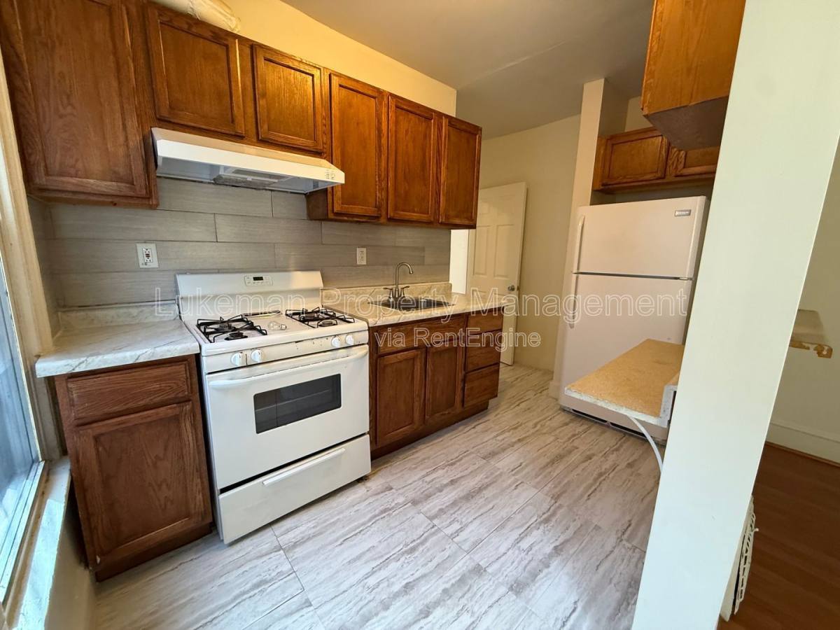 Apartment for rent at 932 S Park St #932 1, Kalamazoo, MI 49001