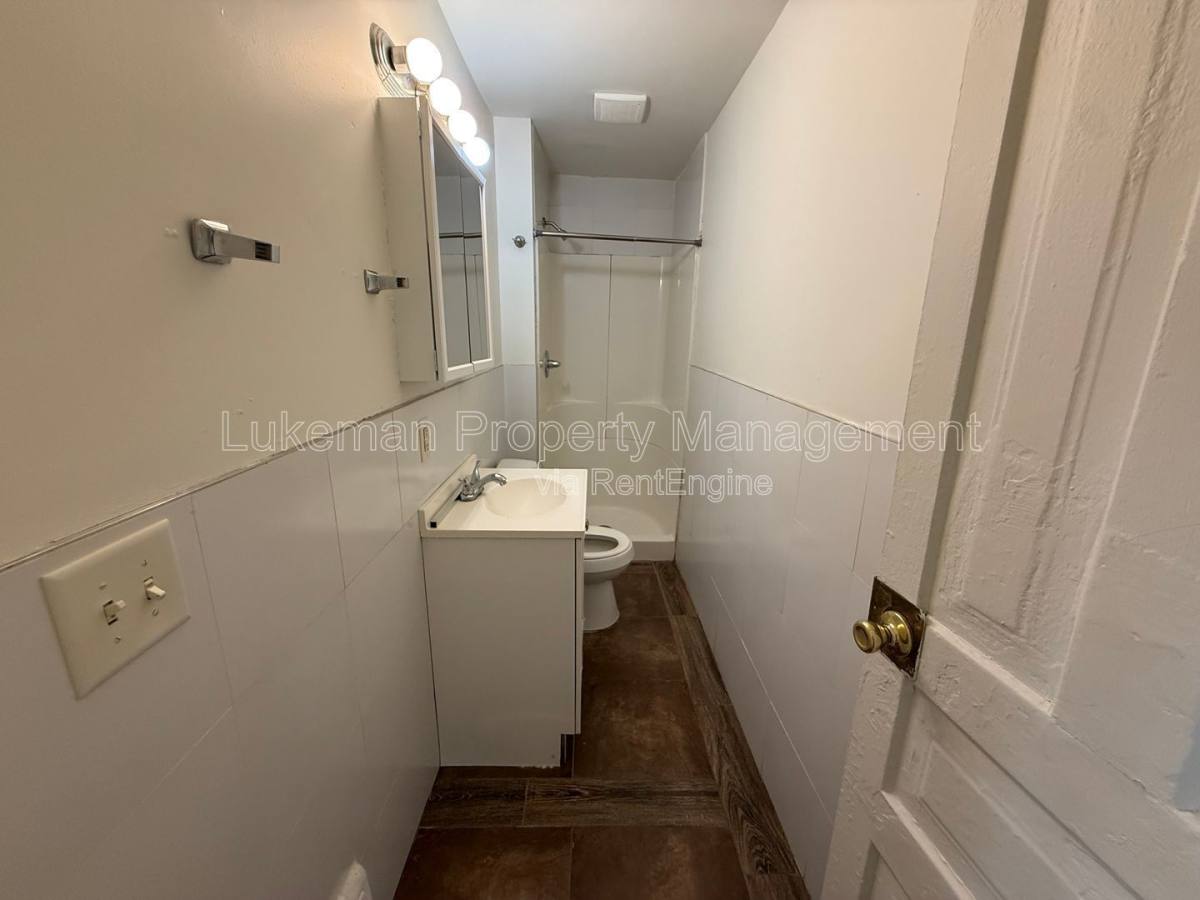 Apartment for rent at 932 S Park St #932 1, Kalamazoo, MI 49001