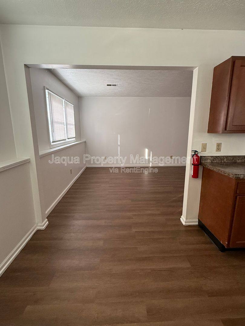 Apartment for rent at 51620 County Rd 652 #3 B, Mattawan, MI 49071