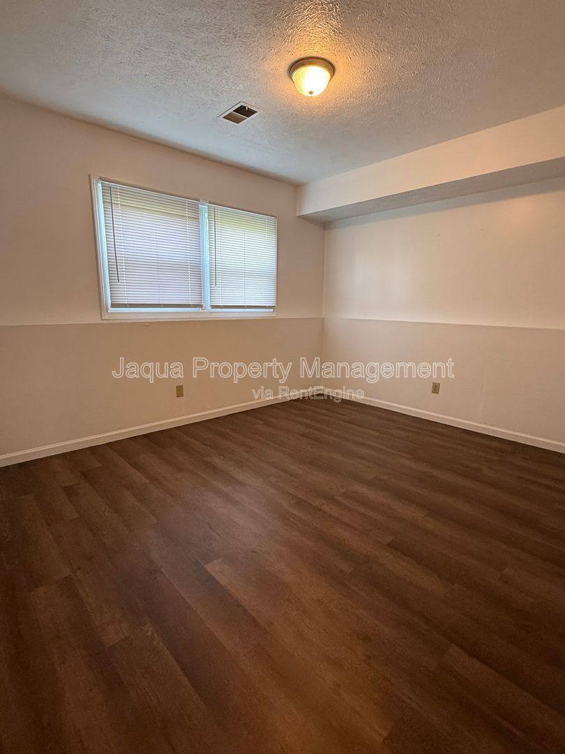 Apartment for rent at 51620 County Rd 652 #3 B, Mattawan, MI 49071