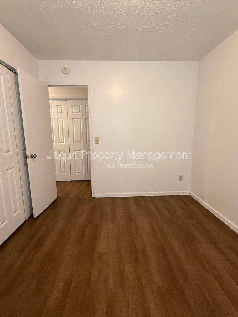 Apartment for rent at 51620 County Rd 652 #3 B, Mattawan, MI 49071