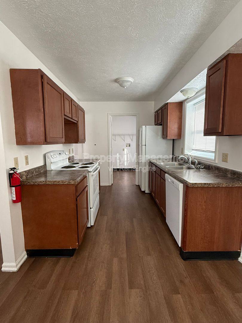Apartment for rent at 51620 County Rd 652 #3 B, Mattawan, MI 49071