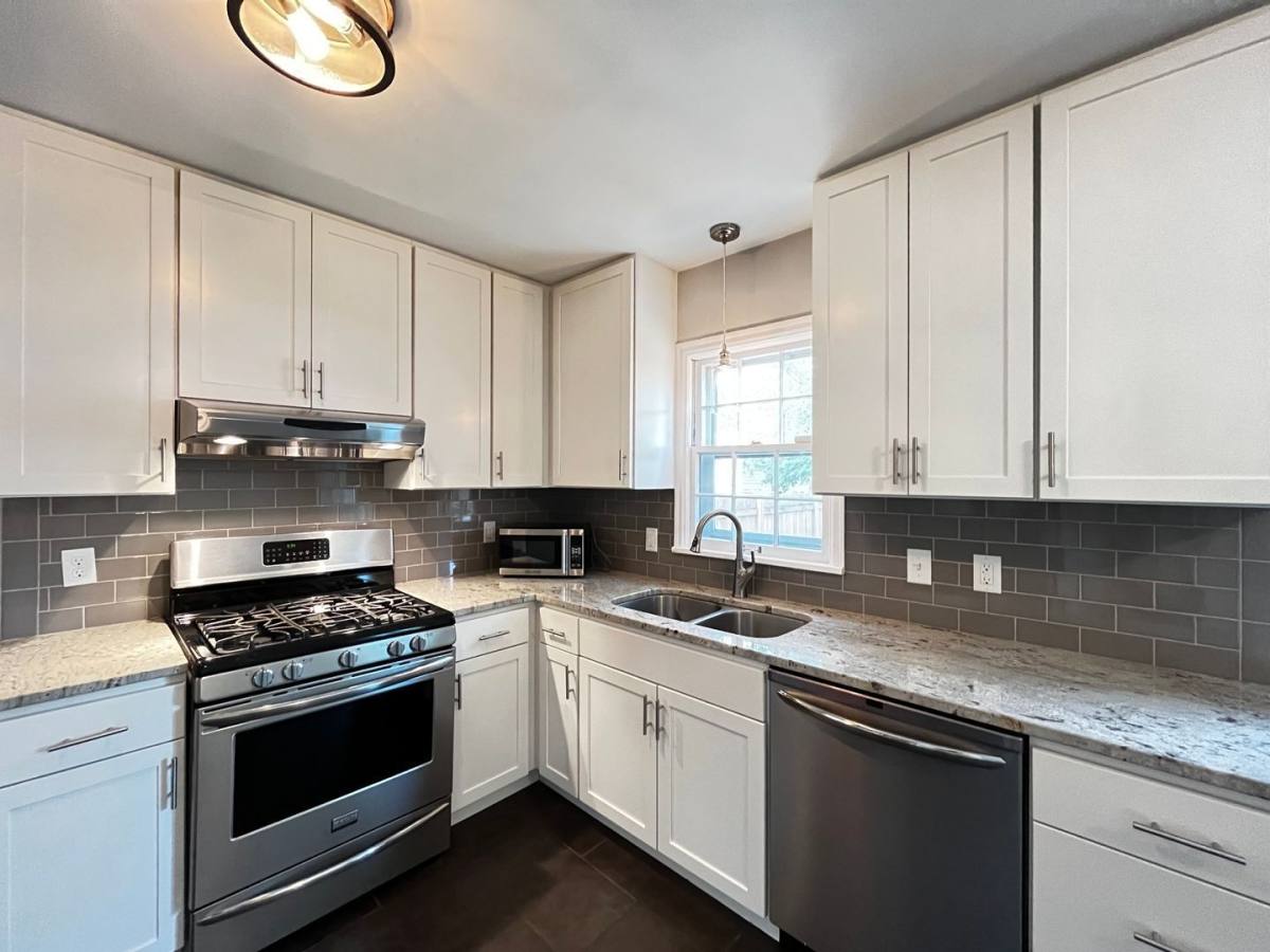House for rent at 3120 Jersey Ave S, Minneapolis, MN 55426