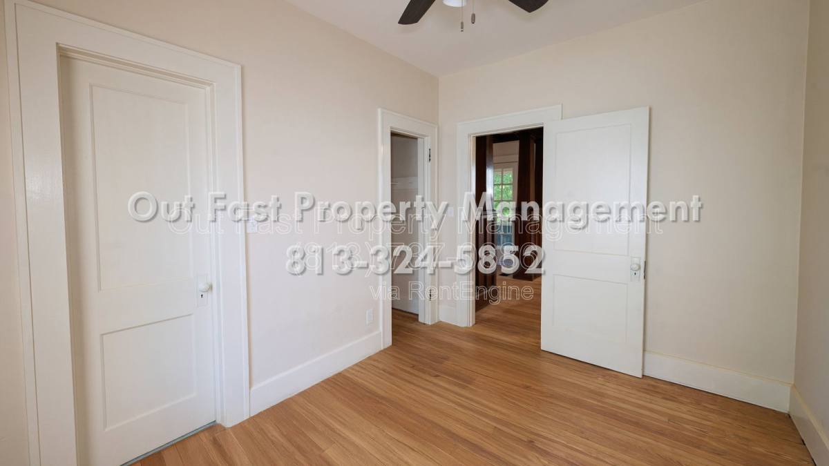 House for rent at 801 7th St N, Saint Petersburg, FL 33701
