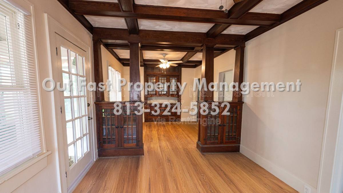 House for rent at 801 7th St N, Saint Petersburg, FL 33701