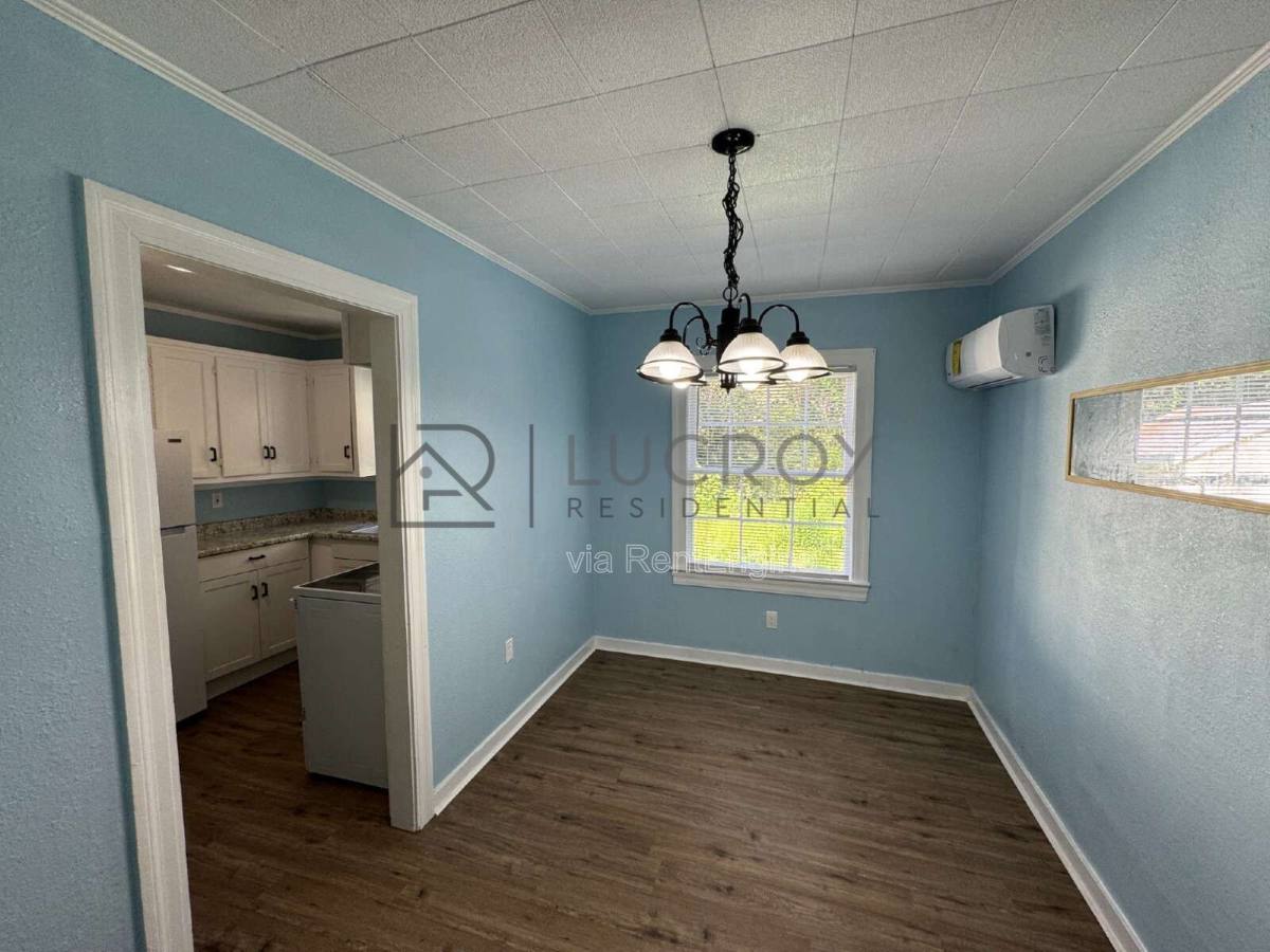 House for rent at 1816 Kenmore Dr, Jackson, MS 39209