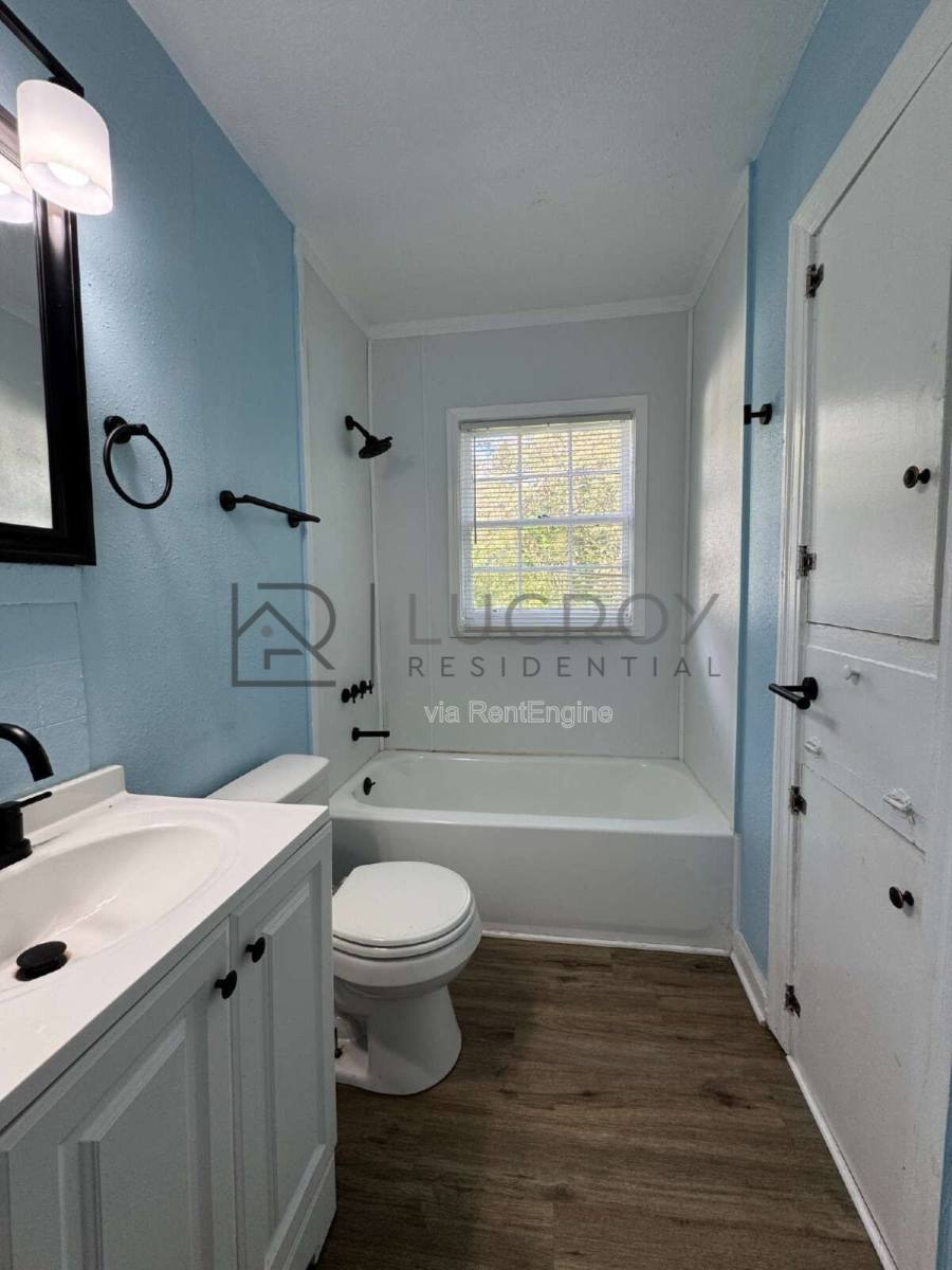 House for rent at 1816 Kenmore Dr, Jackson, MS 39209