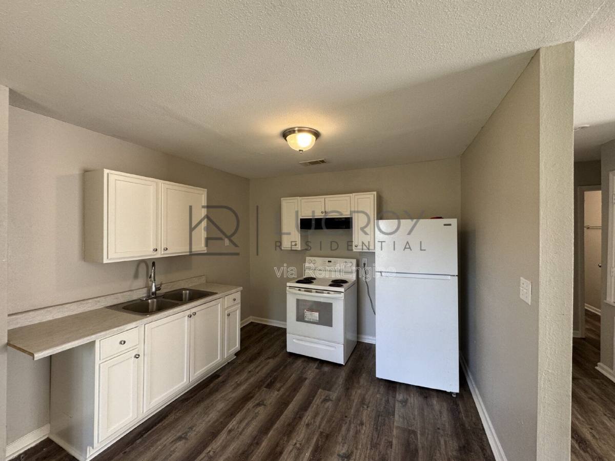 House for rent at 227 Lawrence Rd, Jackson, MS 39206