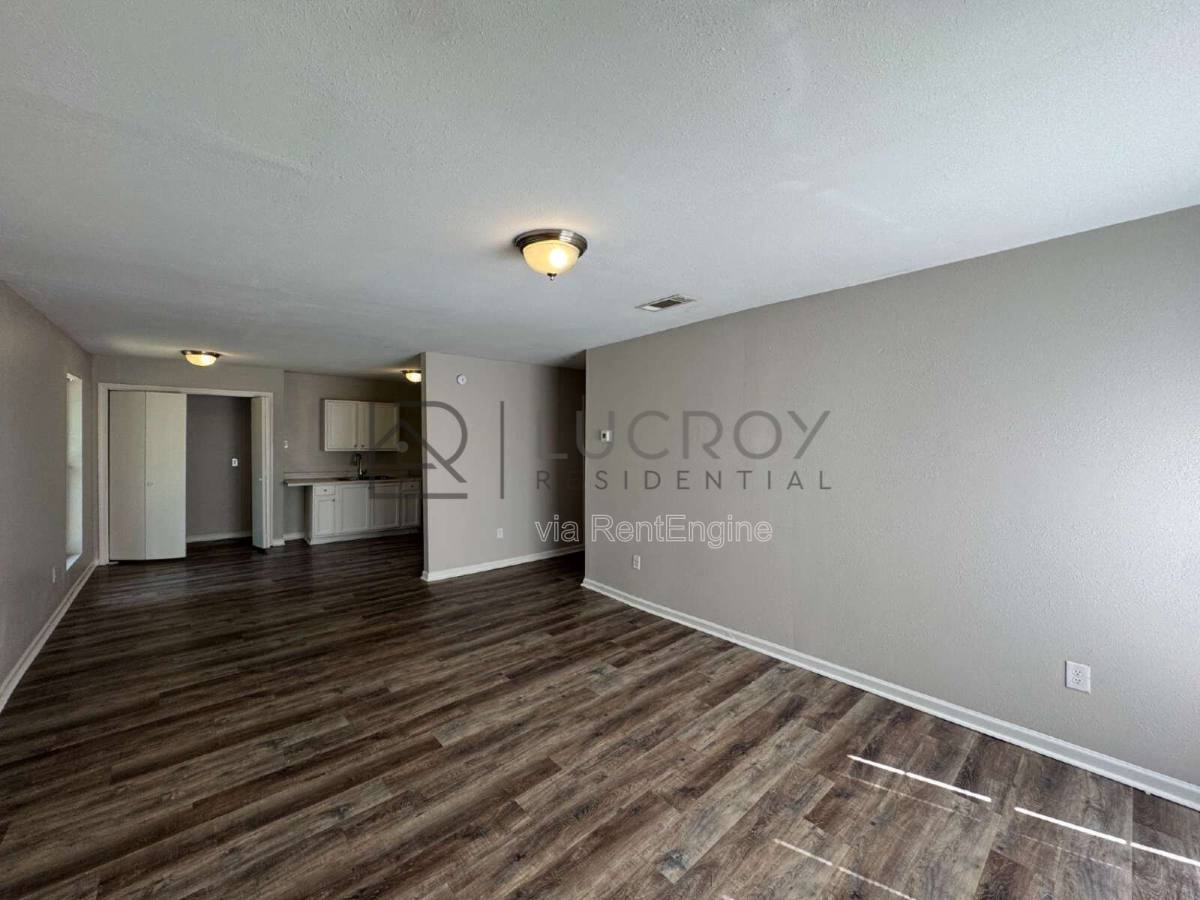 House for rent at 227 Lawrence Rd, Jackson, MS 39206