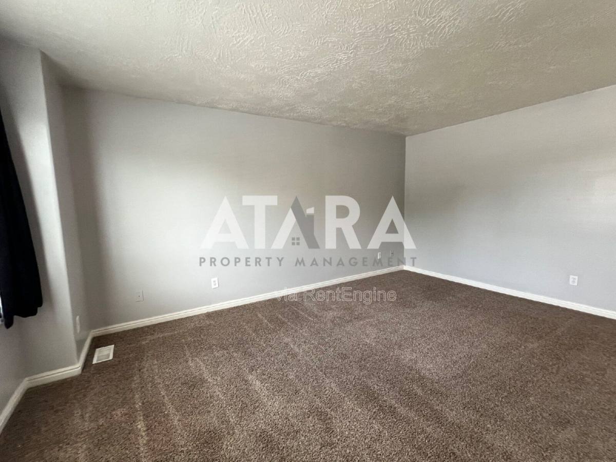 Townhouse for rent at 334 Childs Ave, Ogden, UT 84404