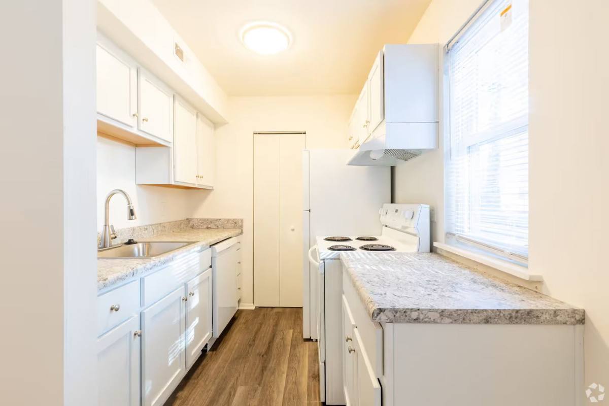 Apartment for rent at 6434 Elkhardt Rd #H, Richmond, VA 23225