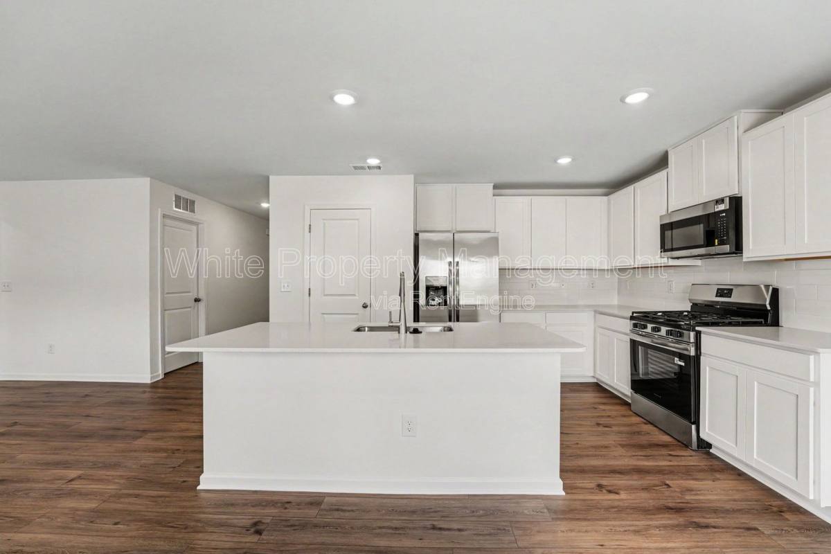 House for rent at 368 W 18th St, Kannapolis, NC 28081
