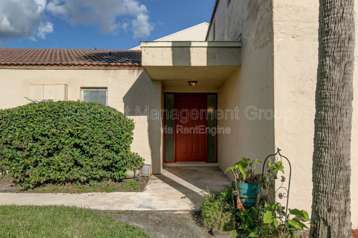 Apartment for rent at 602 Desoto Dr, Casselberry, FL 32707