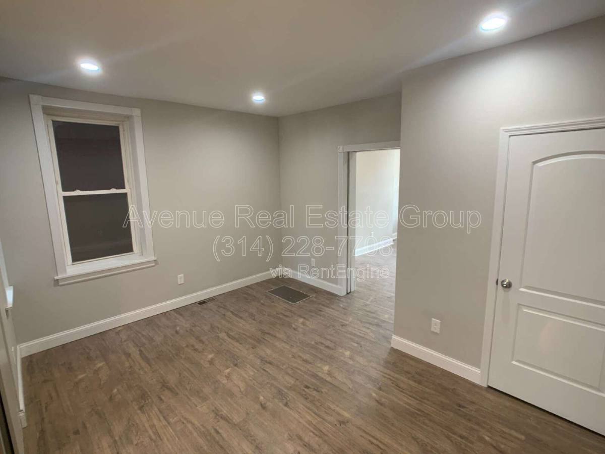 Townhouse for rent at 4211 Cleveland Ave, Saint Louis, MO 63110