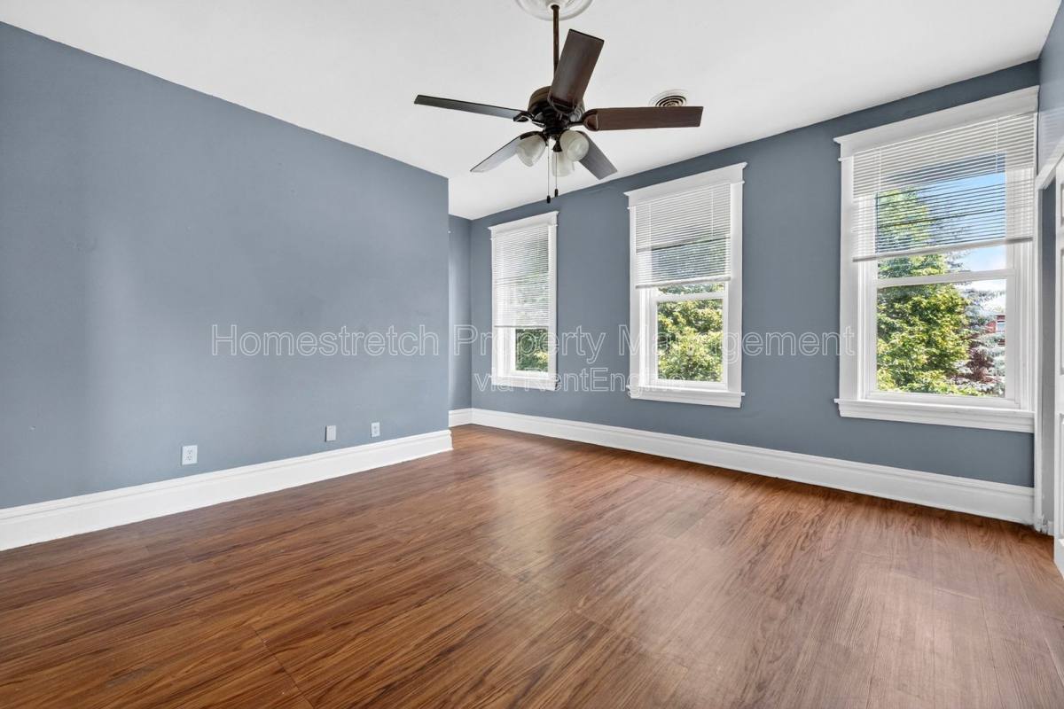 Apartment for rent at 4617 S Compton Ave, Saint Louis, MO 63111