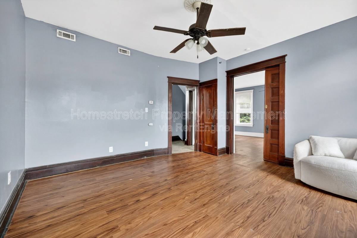 Apartment for rent at 4617 S Compton Ave, Saint Louis, MO 63111