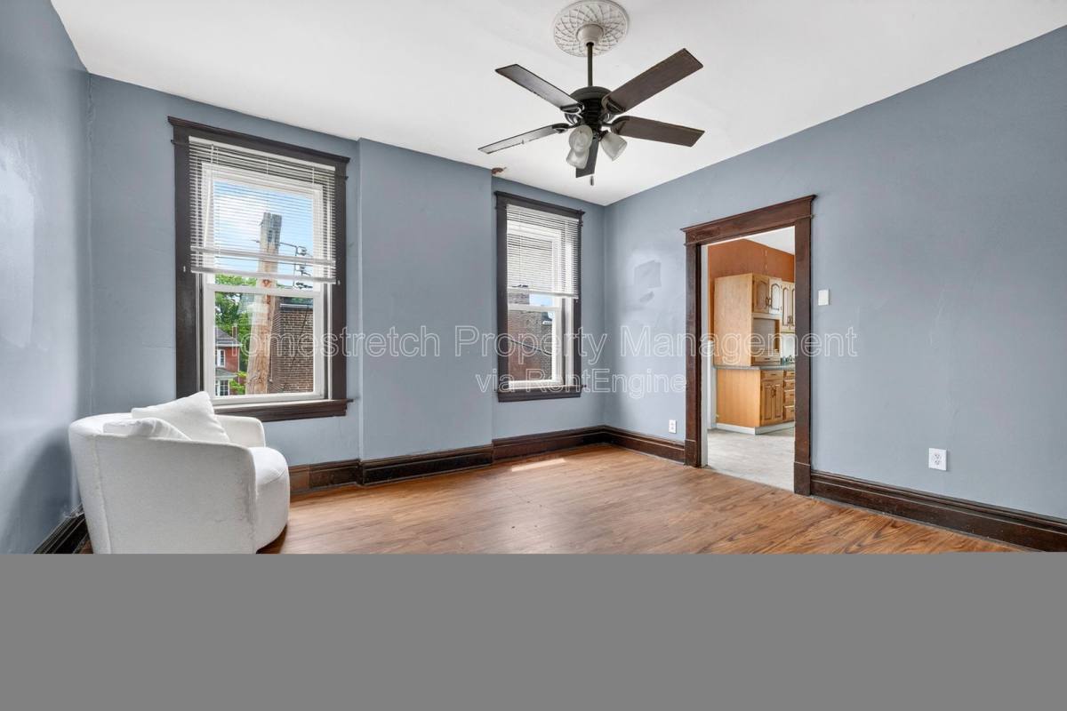Apartment for rent at 4617 S Compton Ave, Saint Louis, MO 63111