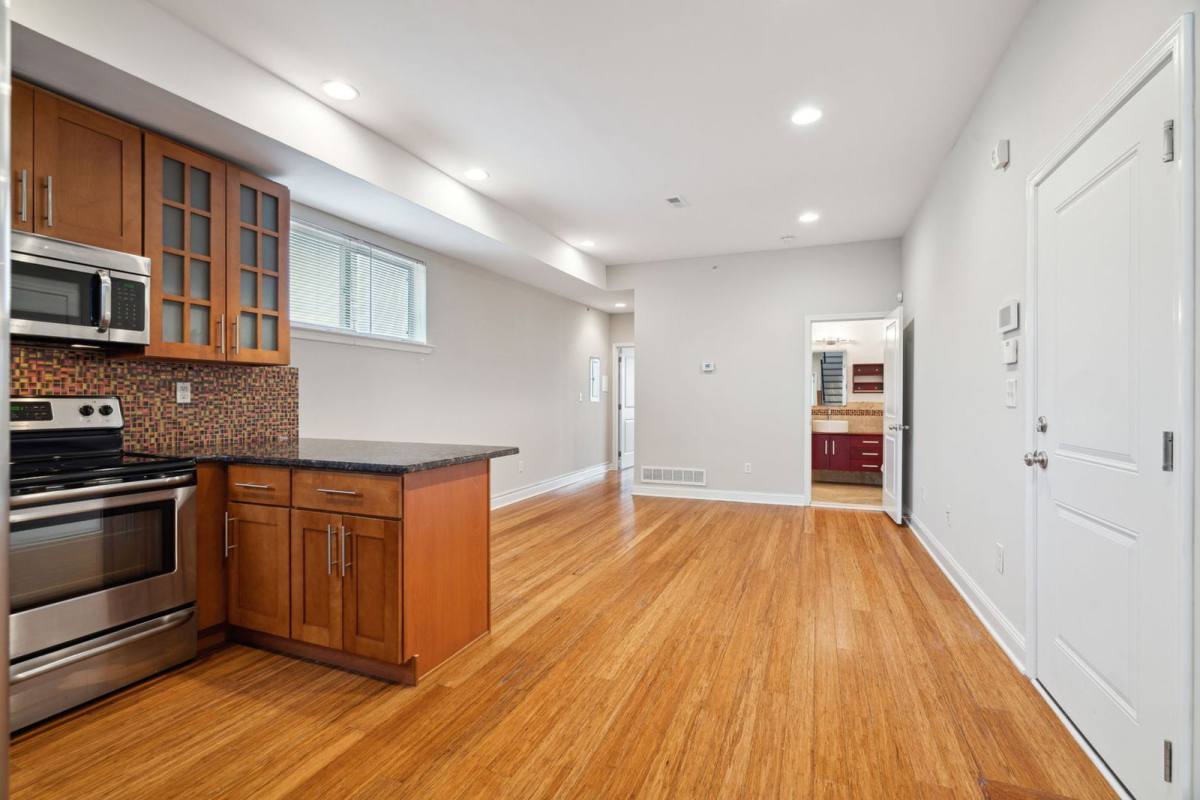 Apartment for rent at 1633 Carpenter St, Philadelphia, PA 19146