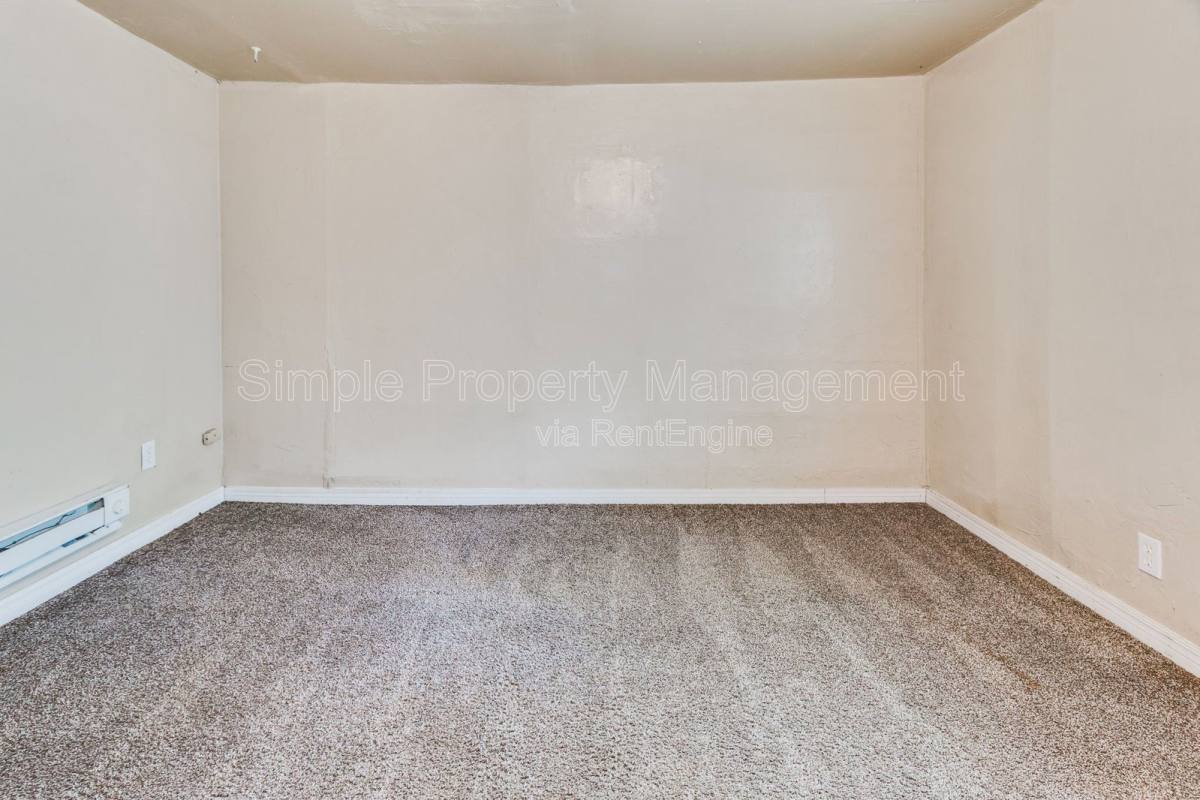 House for rent at 2117 SE 12th St, Oklahoma City, OK 73129