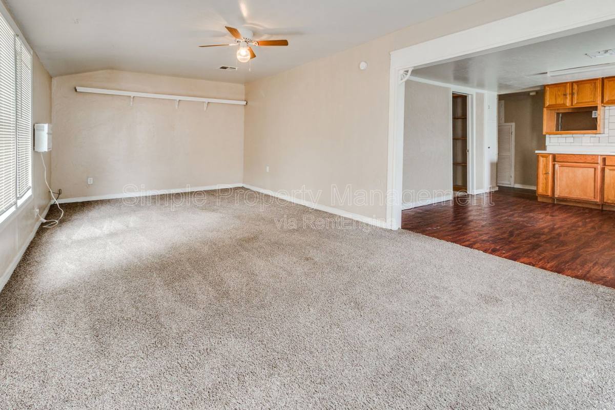 House for rent at 2117 SE 12th St, Oklahoma City, OK 73129