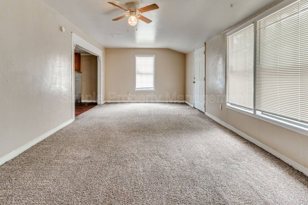 House for rent at 2117 SE 12th St, Oklahoma City, OK 73129