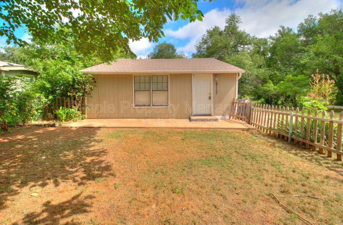 House for rent at 2117 SE 12th St, Oklahoma City, OK 73129