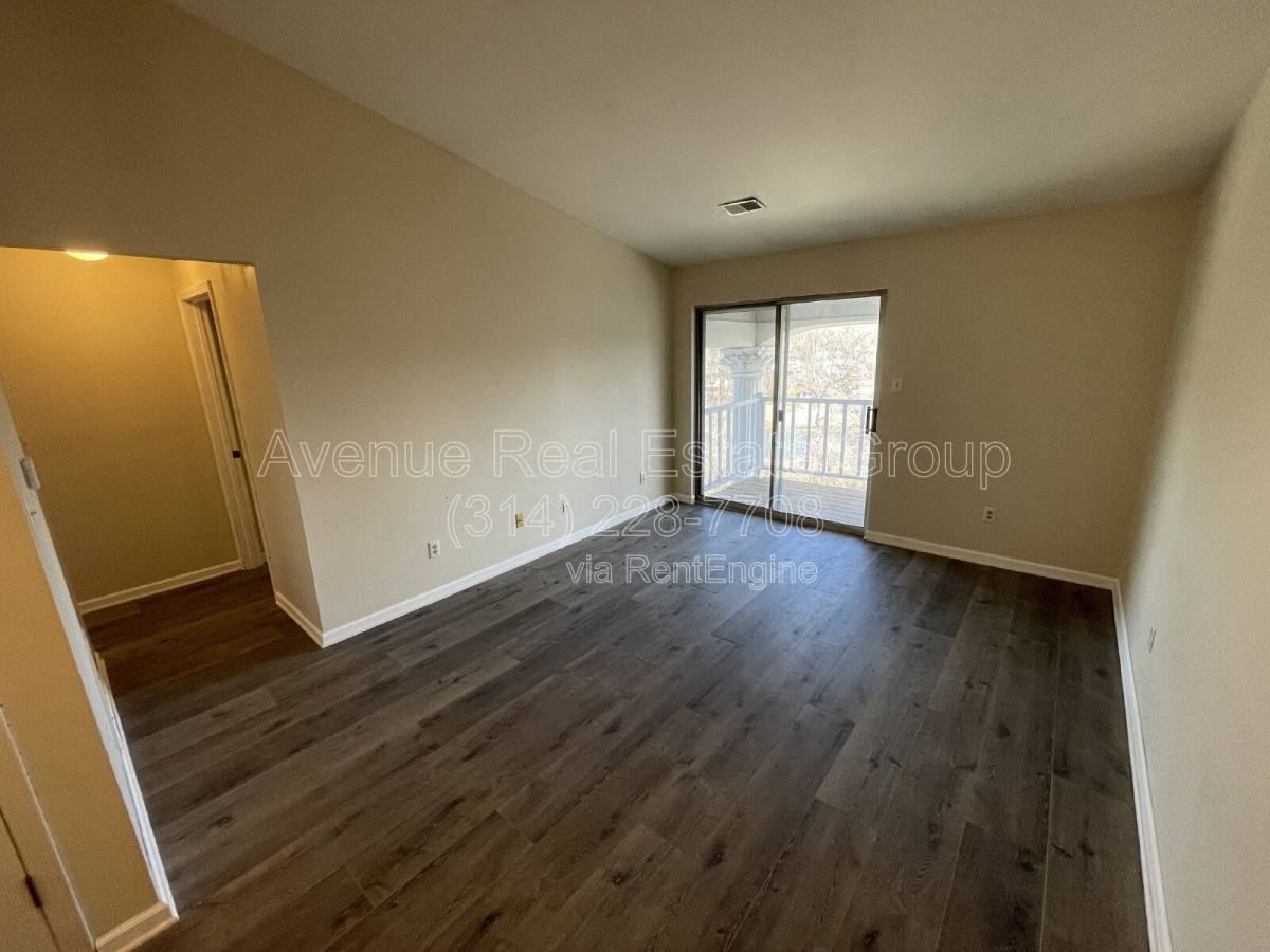 Condo for rent at 1231 Creve Coeur Crossing Lane #I, Chesterfield, MO 63017