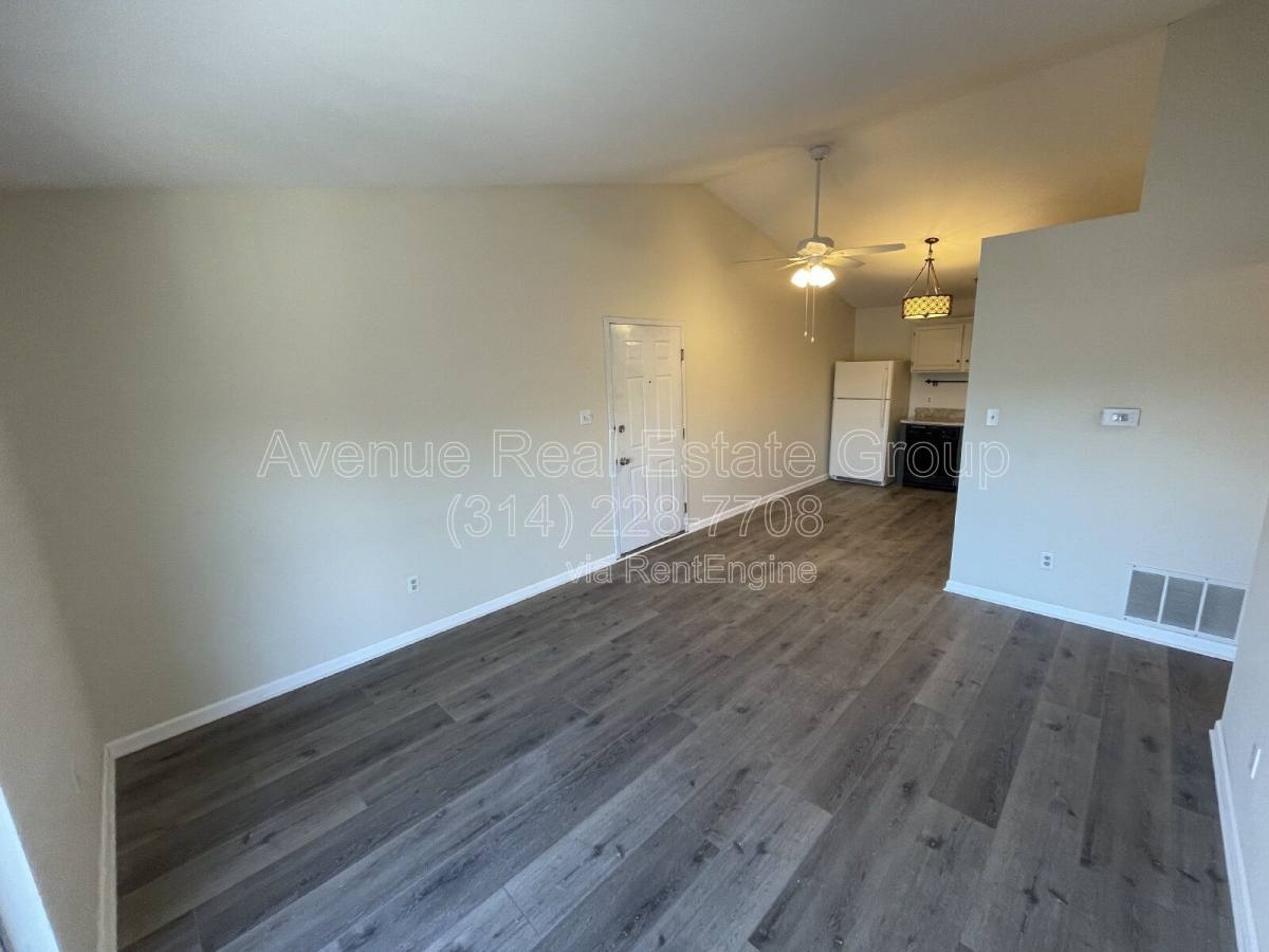 Condo for rent at 1231 Creve Coeur Crossing Lane #I, Chesterfield, MO 63017