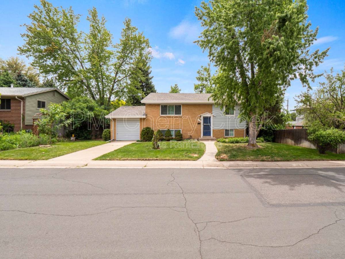 House for rent at 766 W Davies Way, Littleton, CO 80120