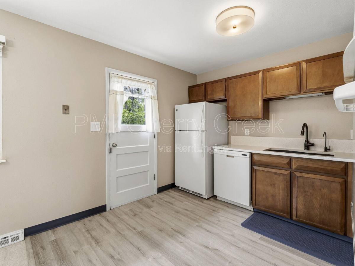 House for rent at 766 W Davies Way, Littleton, CO 80120