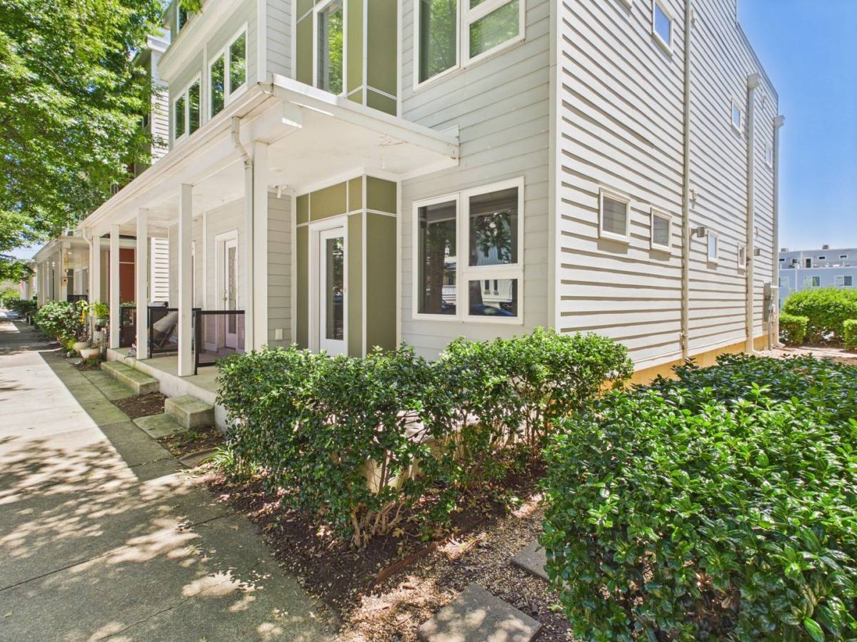 Apartment for rent at 1212 Porter St #A, Richmond, VA 23224