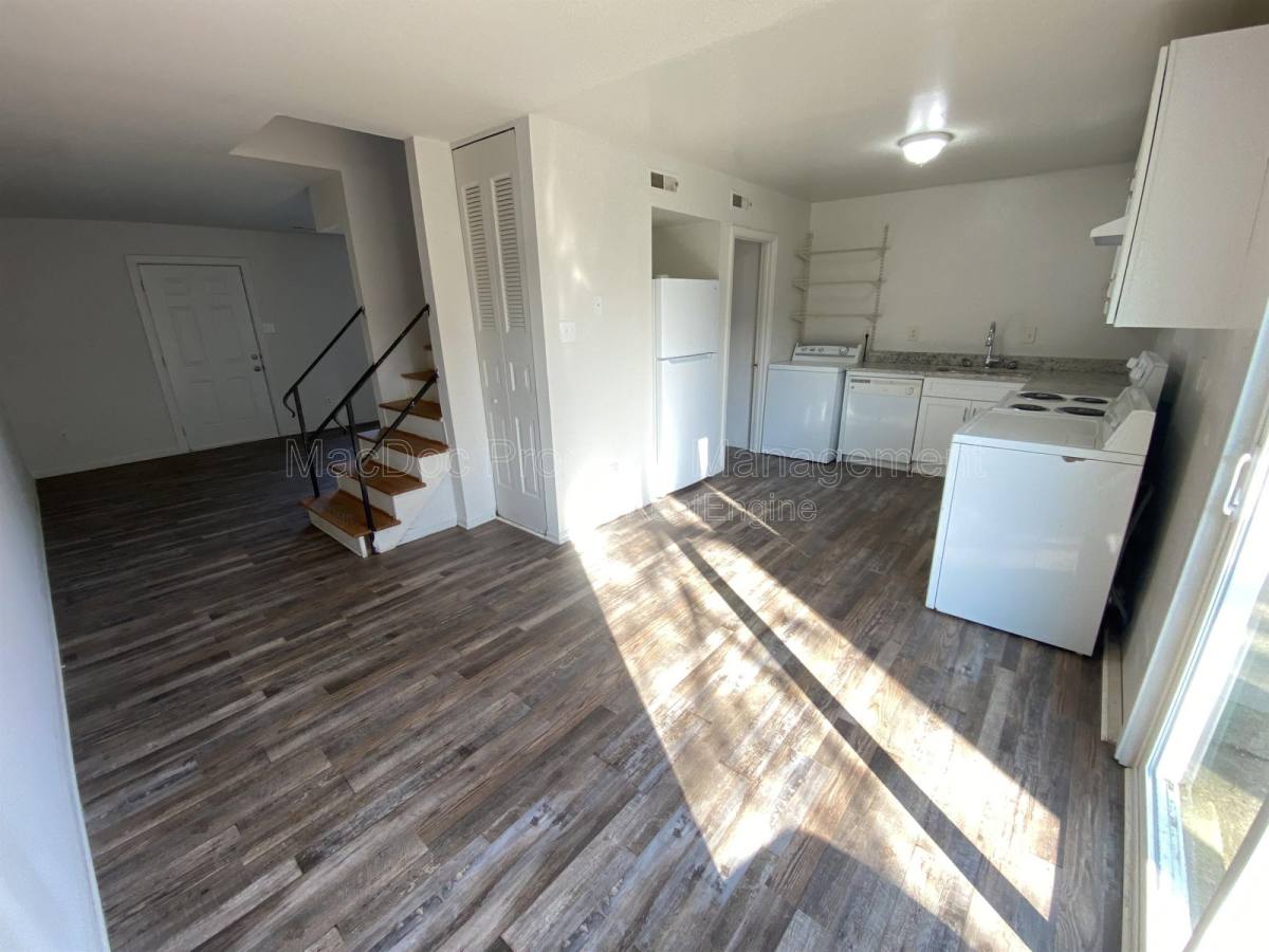 Townhouse for rent at 400 Rann Court, Fredericksburg, VA 22401